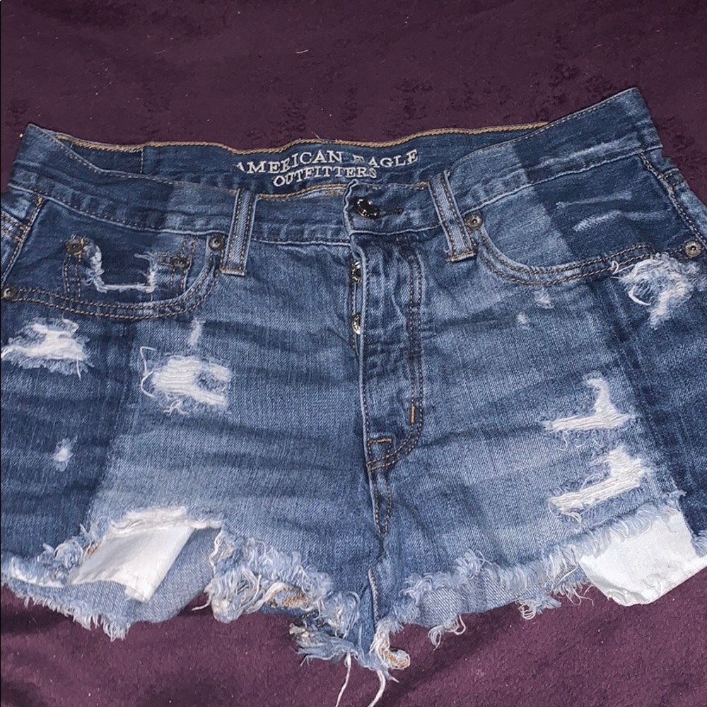 american eagle size 6 high wasted shorts